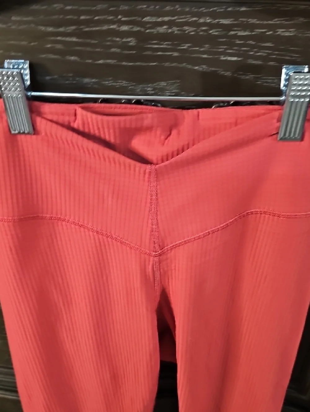 lululemon V-Waist Yoga Tight 25" Aligns, Grif Texture - Picture 4 of 8
